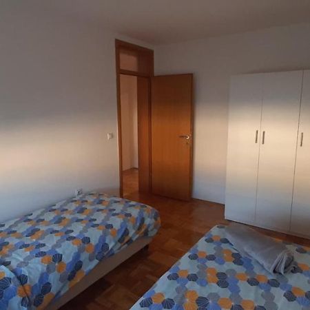 Apartman Stella Istocno Sarajevo Lukavica Exterior foto