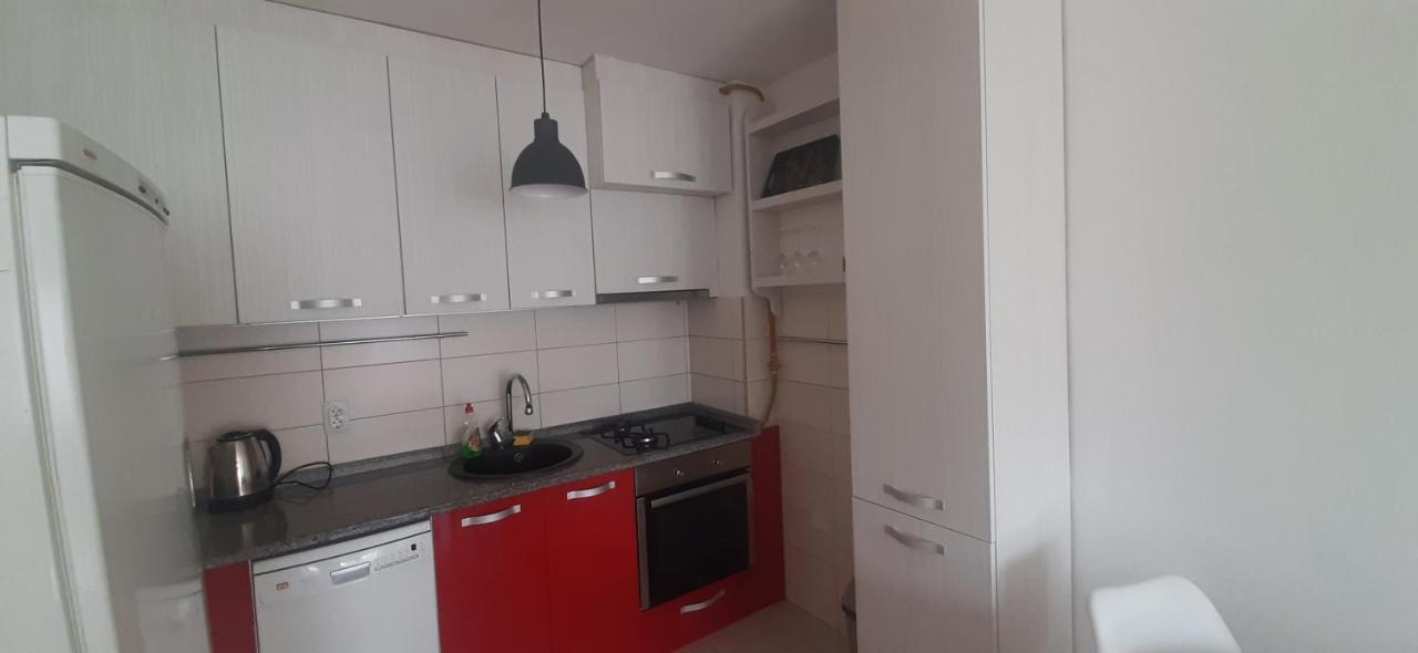Apartman Stella Istocno Sarajevo Lukavica Exterior foto
